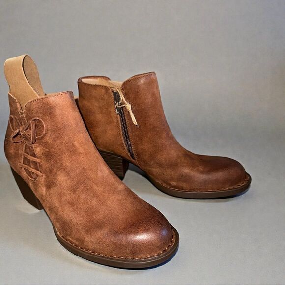 New In Box Born FARNES Bootie Rust Distressed F56903 With side Zippers Size 8M - Picture 3 of 9